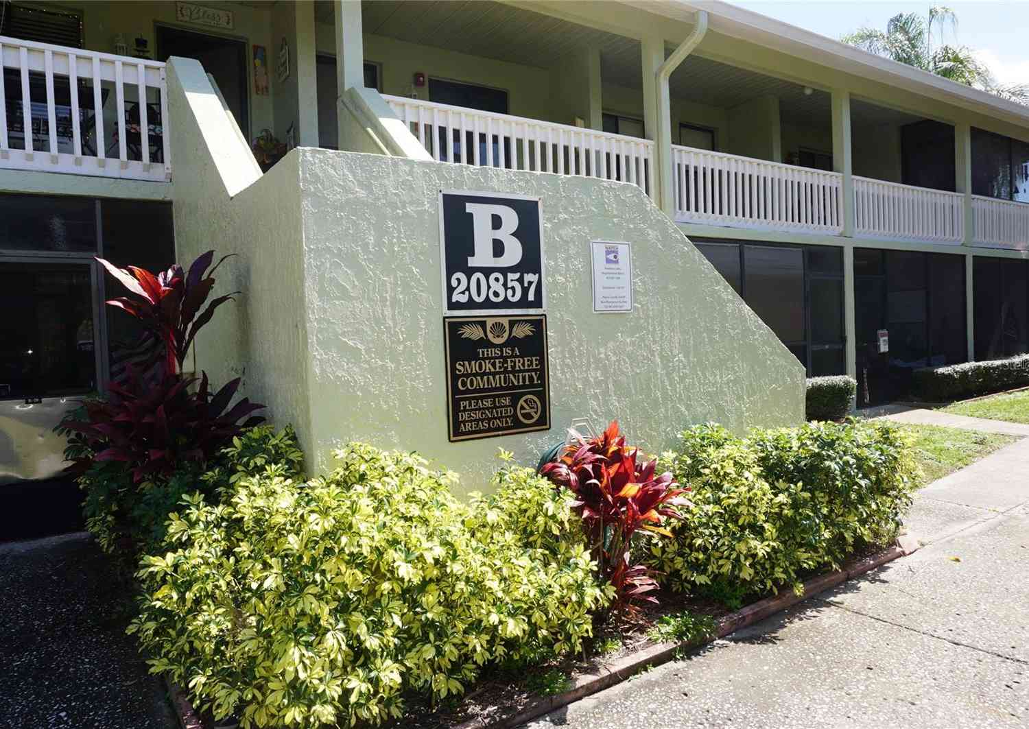 Condo For Sale - 20857 Haulover Cove #B14<br/> LUTZ, FL 33558