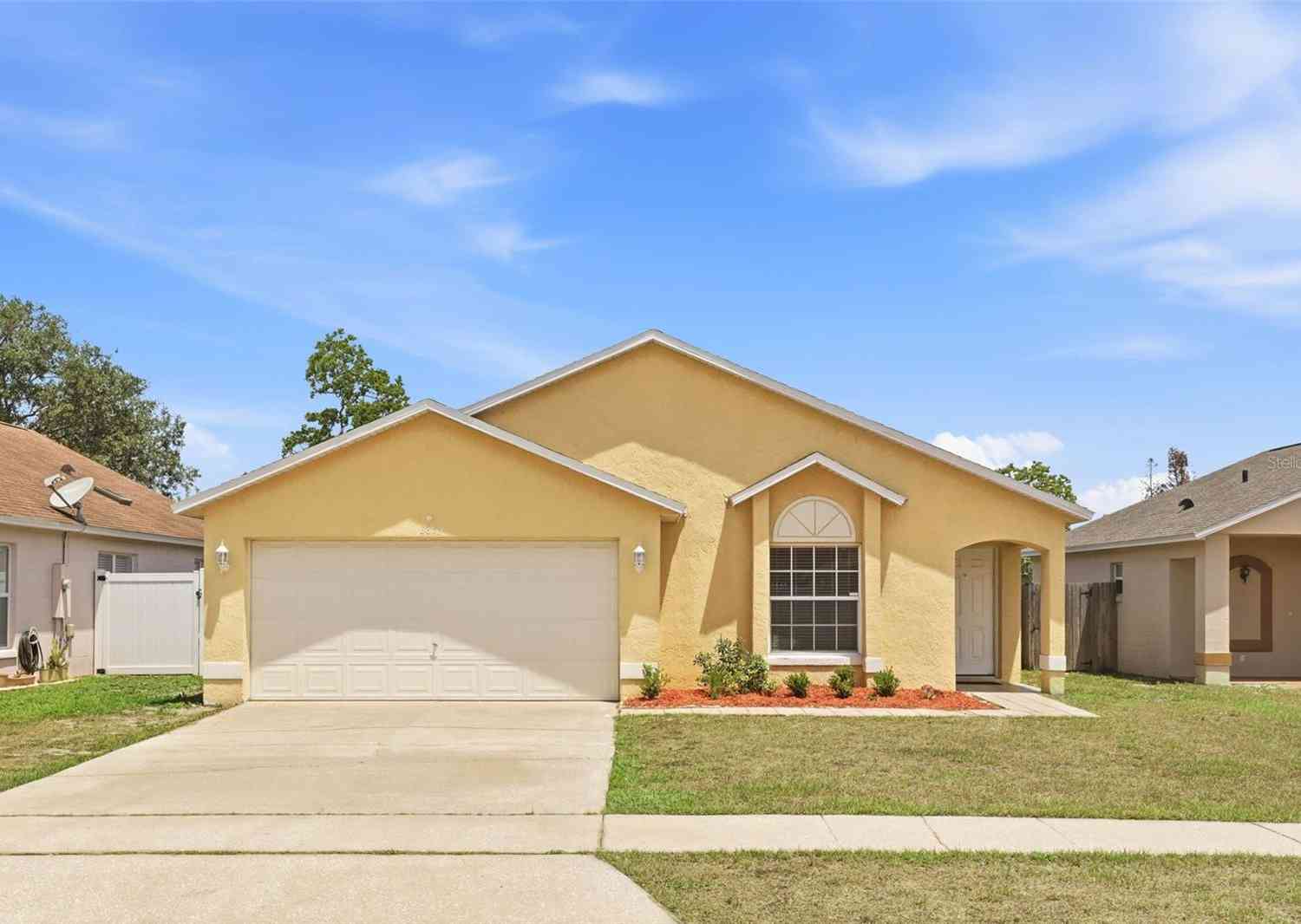 Homes For Sale - 8865 Lambert Lane<br/> ORLANDO, FL 32825