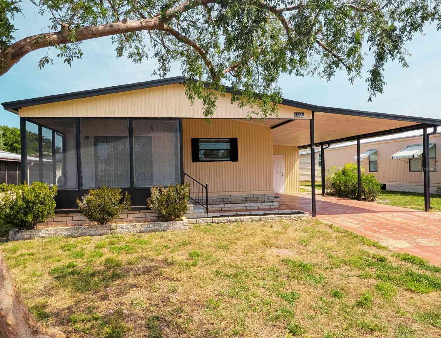 Mobile Home For Sale - 34351 Timberland Boulevard<br/> Wesley Chapel, FL 33543