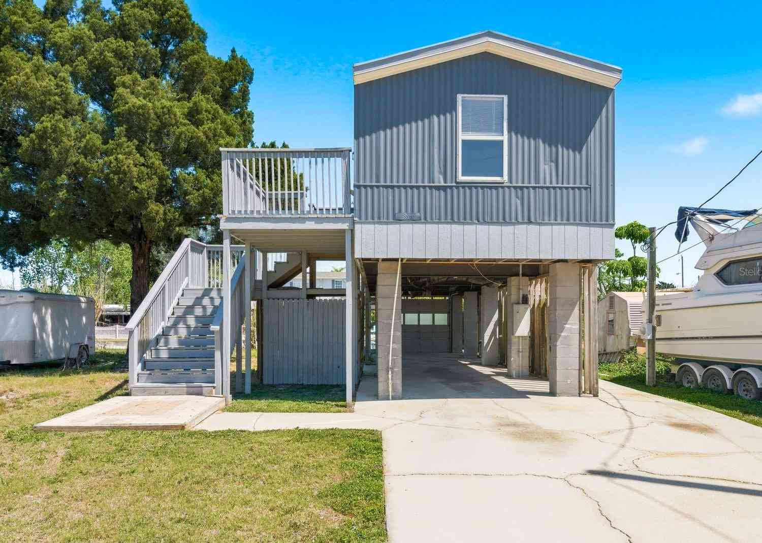 Mobile Home For Sale - 6815 Flicker Lane<br/> HUDSON, FL 34667