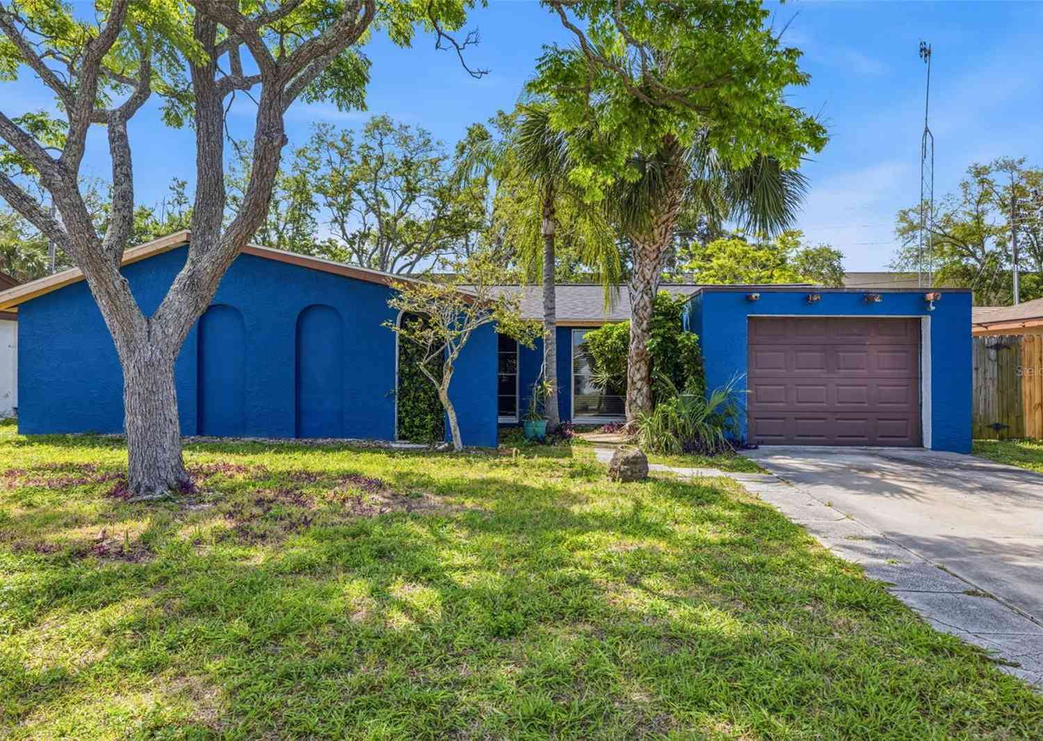 Homes For Sale - 6410 Westport Drive<br/> PORT RICHEY, FL 34668