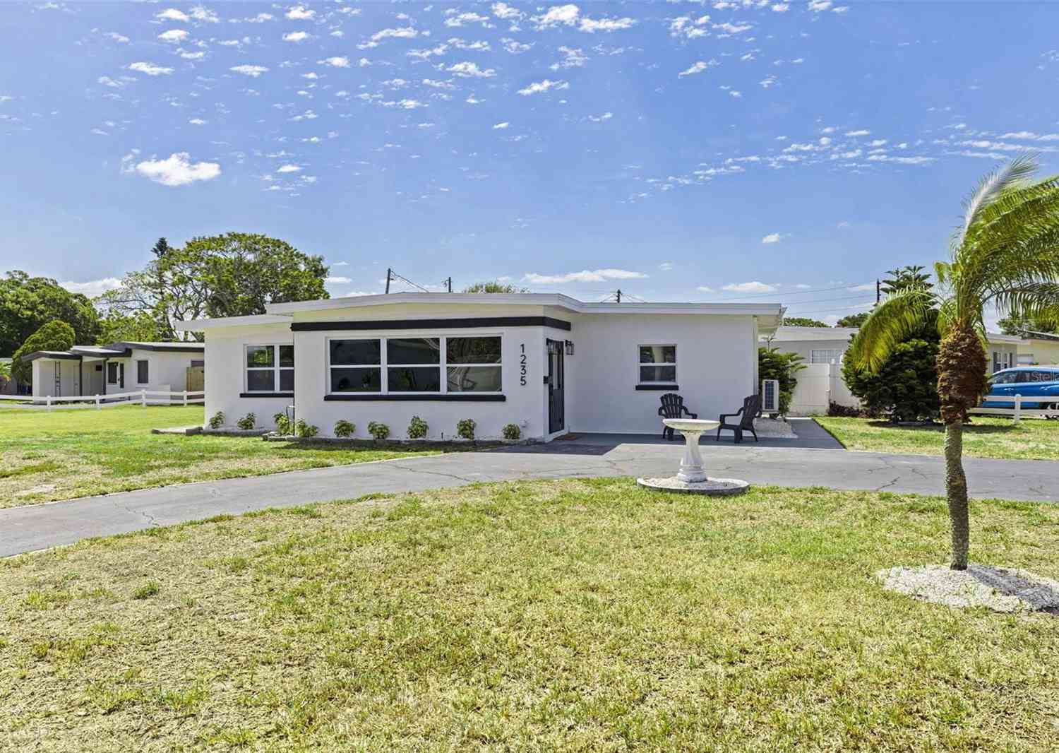 Homes For Sale - 1235 45th Street<br/> Pinellas County, Saint Petersburg, FL 33713