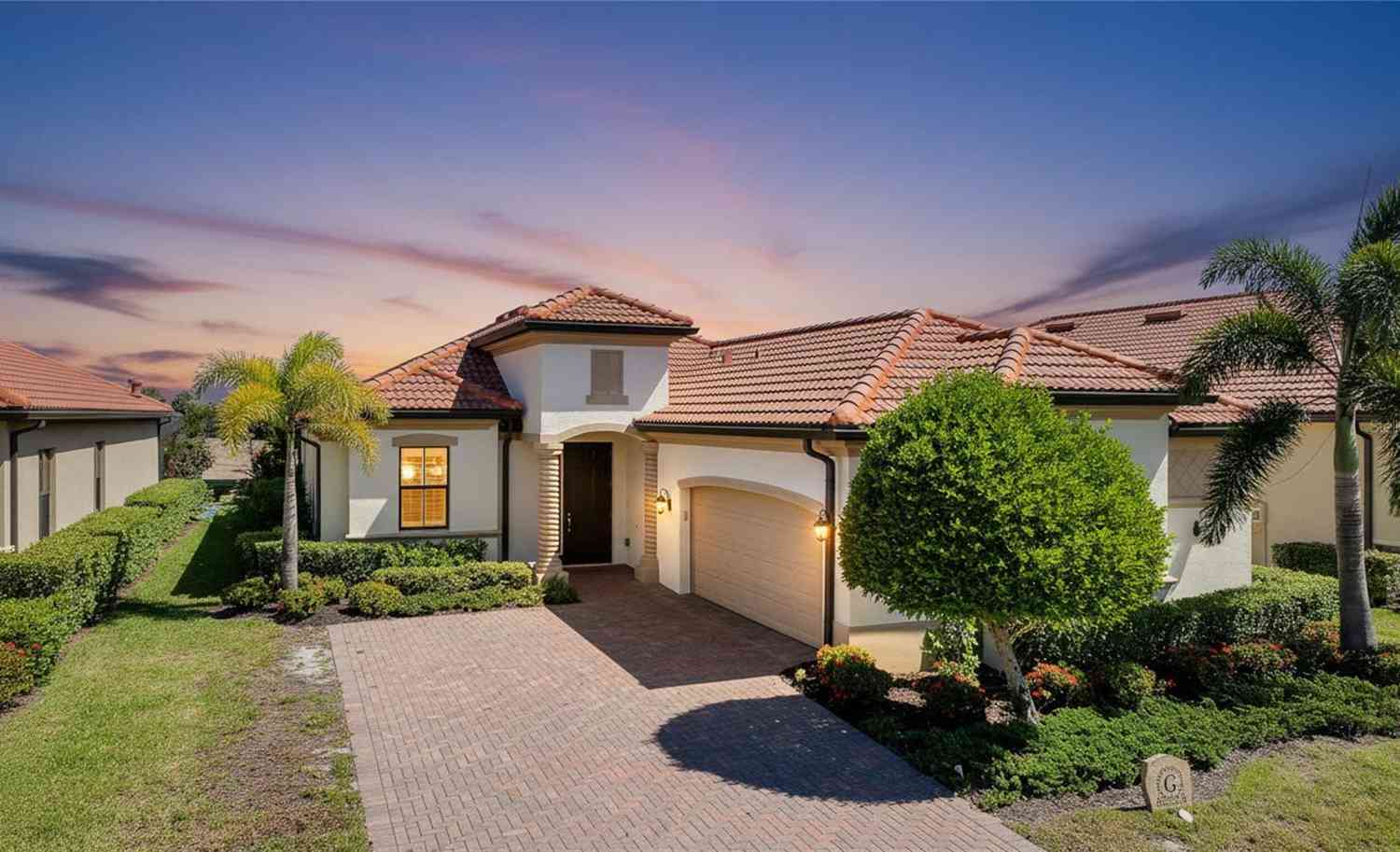Homes For Sale - 25060 Spartina Drive<br/> VENICE, FL 34293