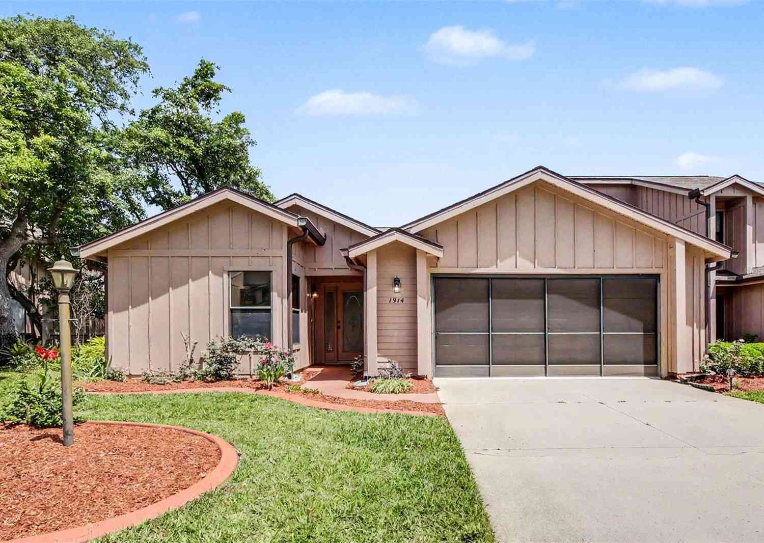 Condo For Sale - 1914 Sprucewood Way<br/> PORT ORANGE, FL 32128
