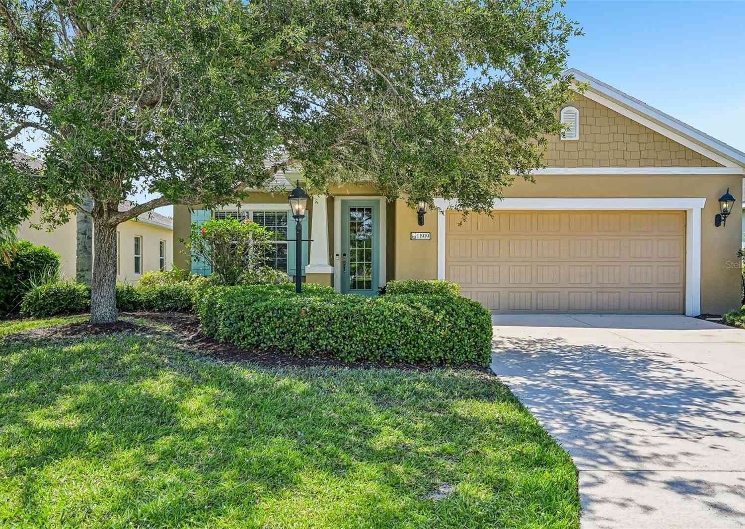Homes For Sale - 11919 Major Turner Run<br/> PARRISH, FL 34219