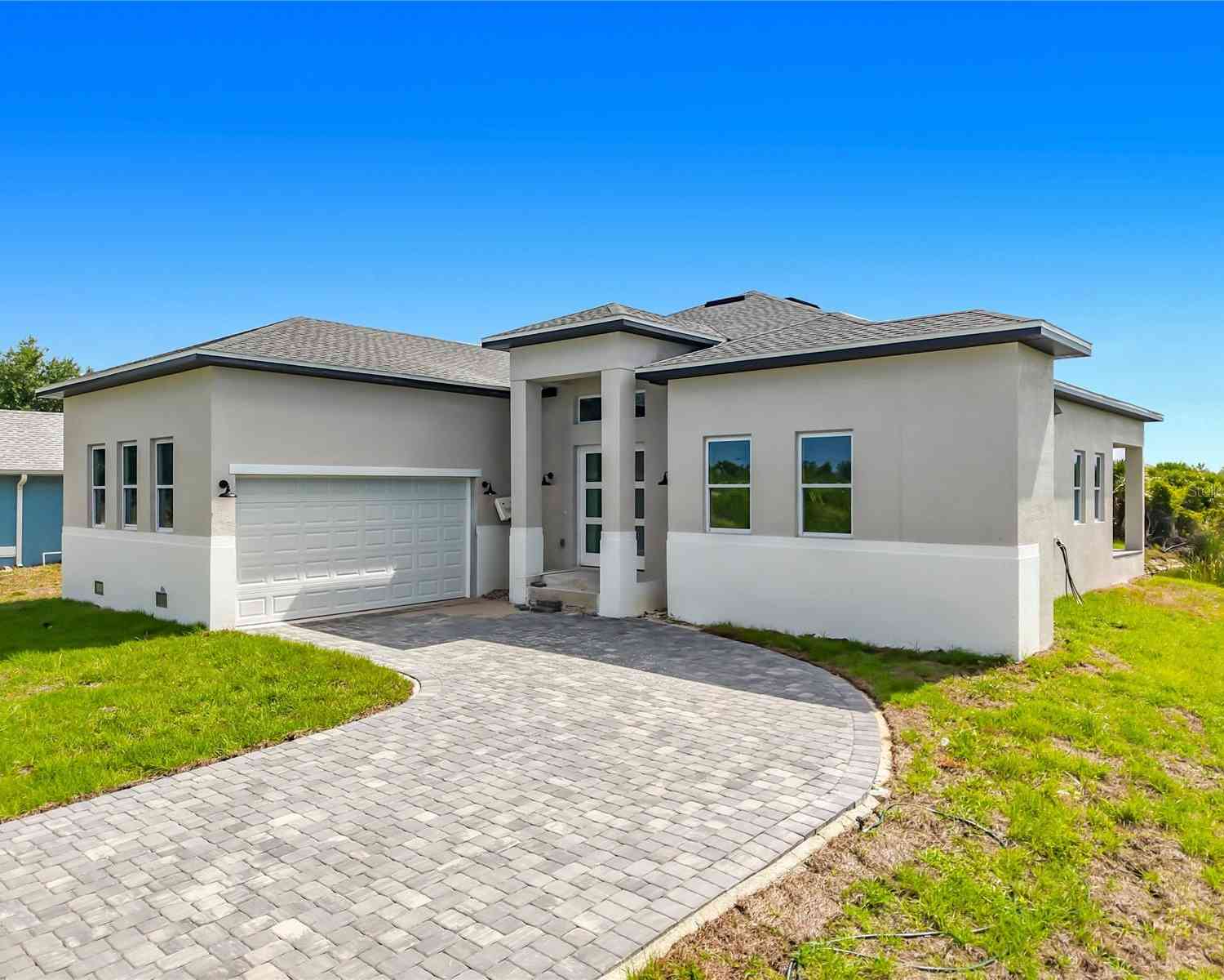 Homes For Sale - 10262 Kingsville Drive<br/> PORT CHARLOTTE, FL 33981
