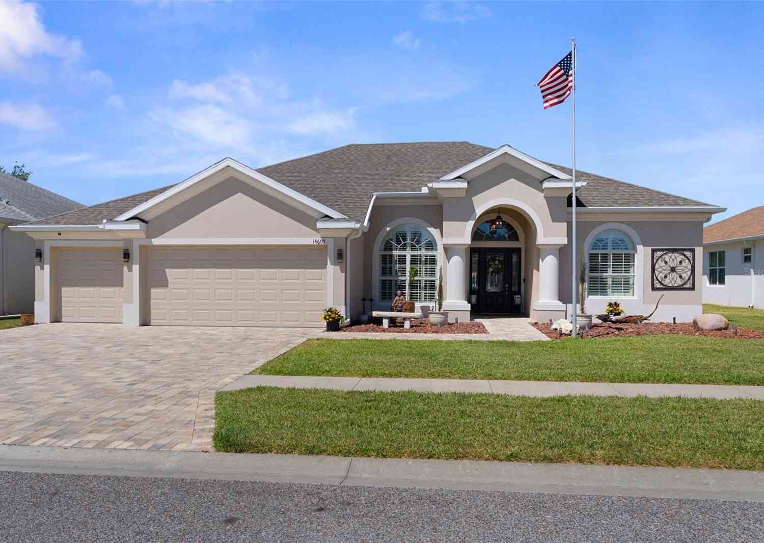 Homes For Sale - 14605 Balloch Drive<br/> HUDSON, FL 34667