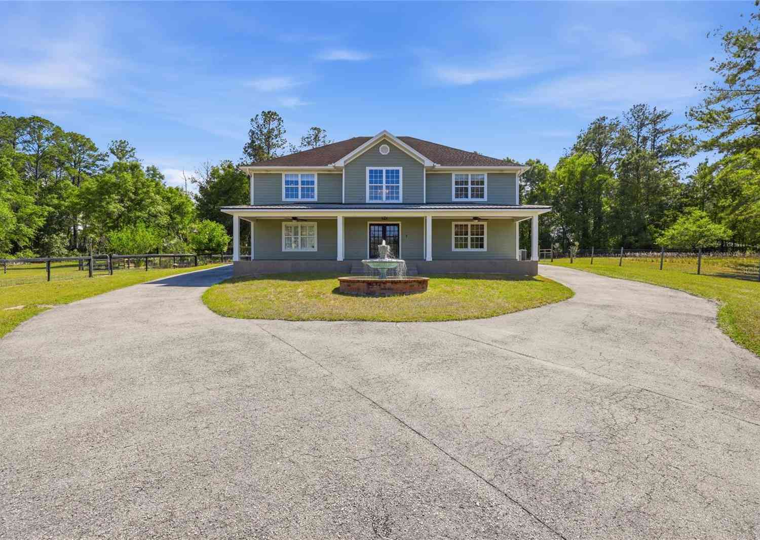 Homes For Sale - 101 Ramsey Drive<br/> MELROSE, FL 32666