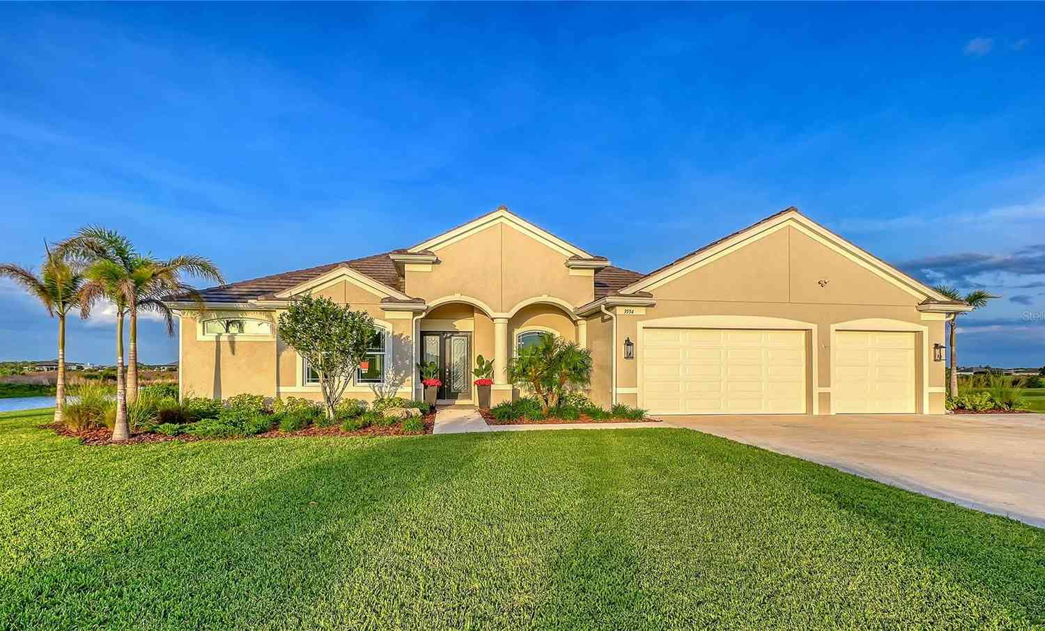 Homes For Sale - 3554 Recurve Circle<br/> SARASOTA, FL 34240
