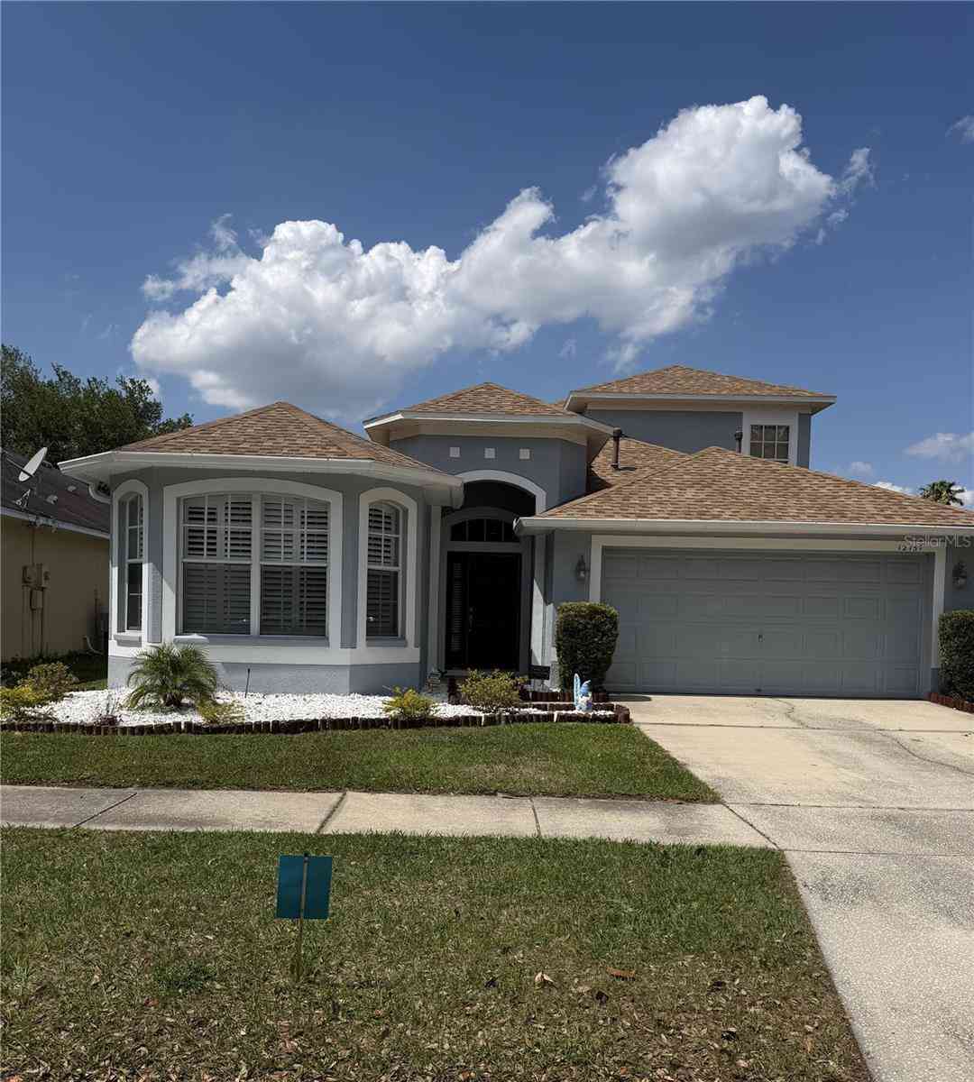 Homes For Sale - 12757 Standbridge Drive<br/> RIVERVIEW, FL 33579