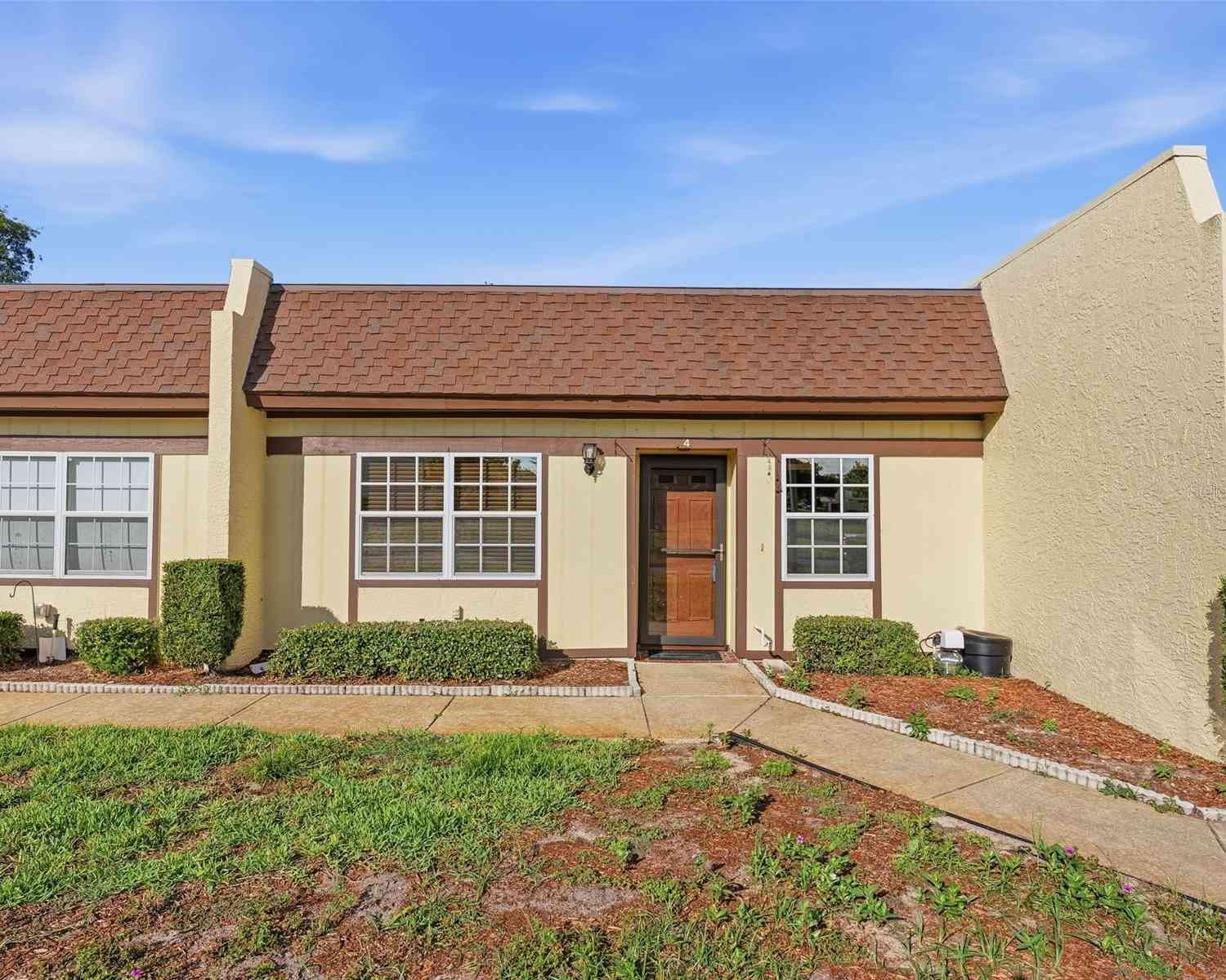 Condo For Sale - 11430 Carriage Hill Drive #4<br/> PORT RICHEY, FL 34668