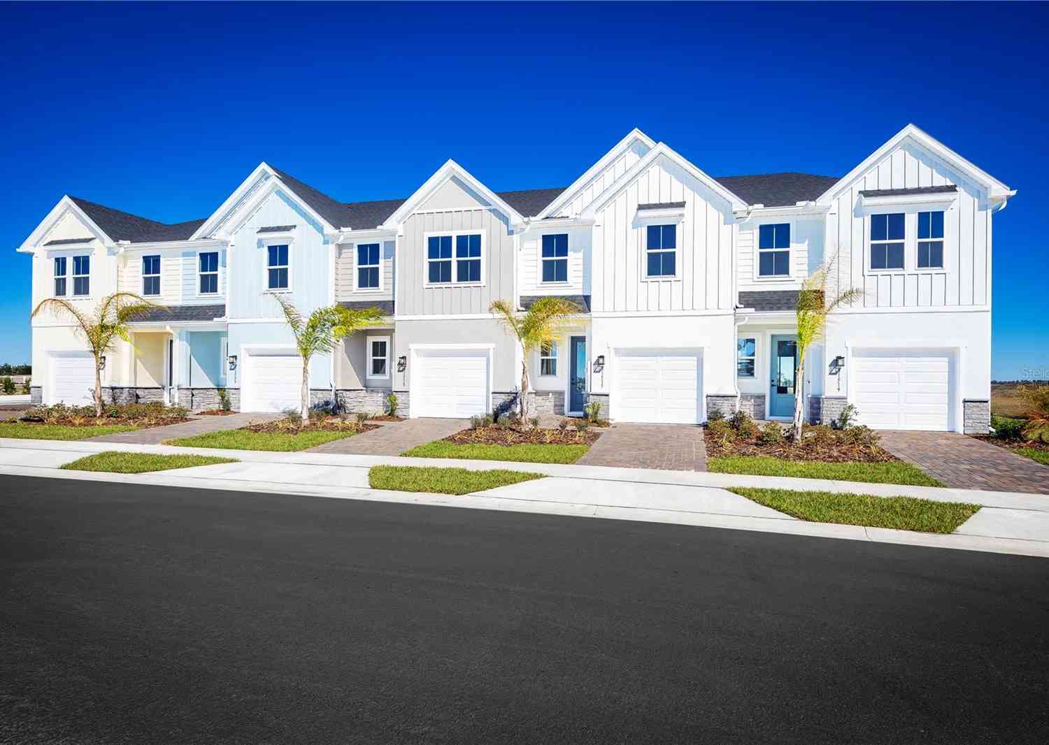Townhouse For Sale - 1235 Pineywood Field Drive<br/> DAVENPORT, FL 33837