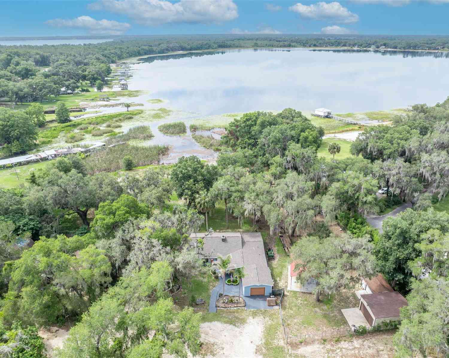 Homes For Sale - 13450 SE 105th Terrace<br/> OCKLAWAHA, FL 32179