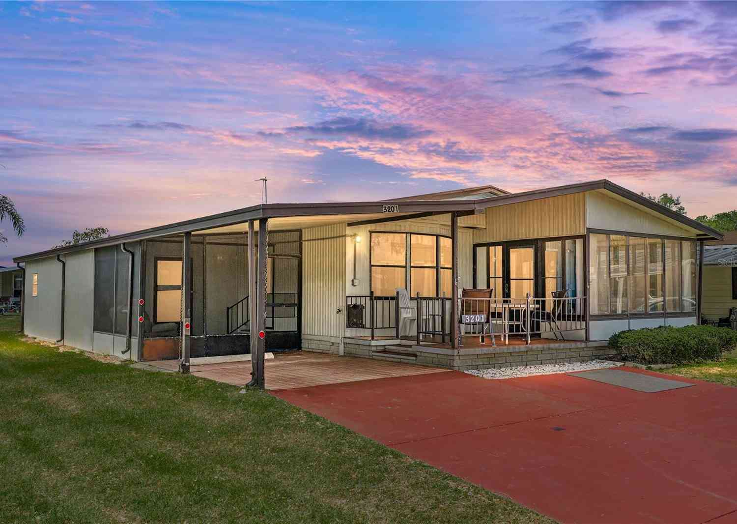 Mobile Home For Sale - 3201 Hidden Lake Drive<br/> Wesley Chapel, FL 33543