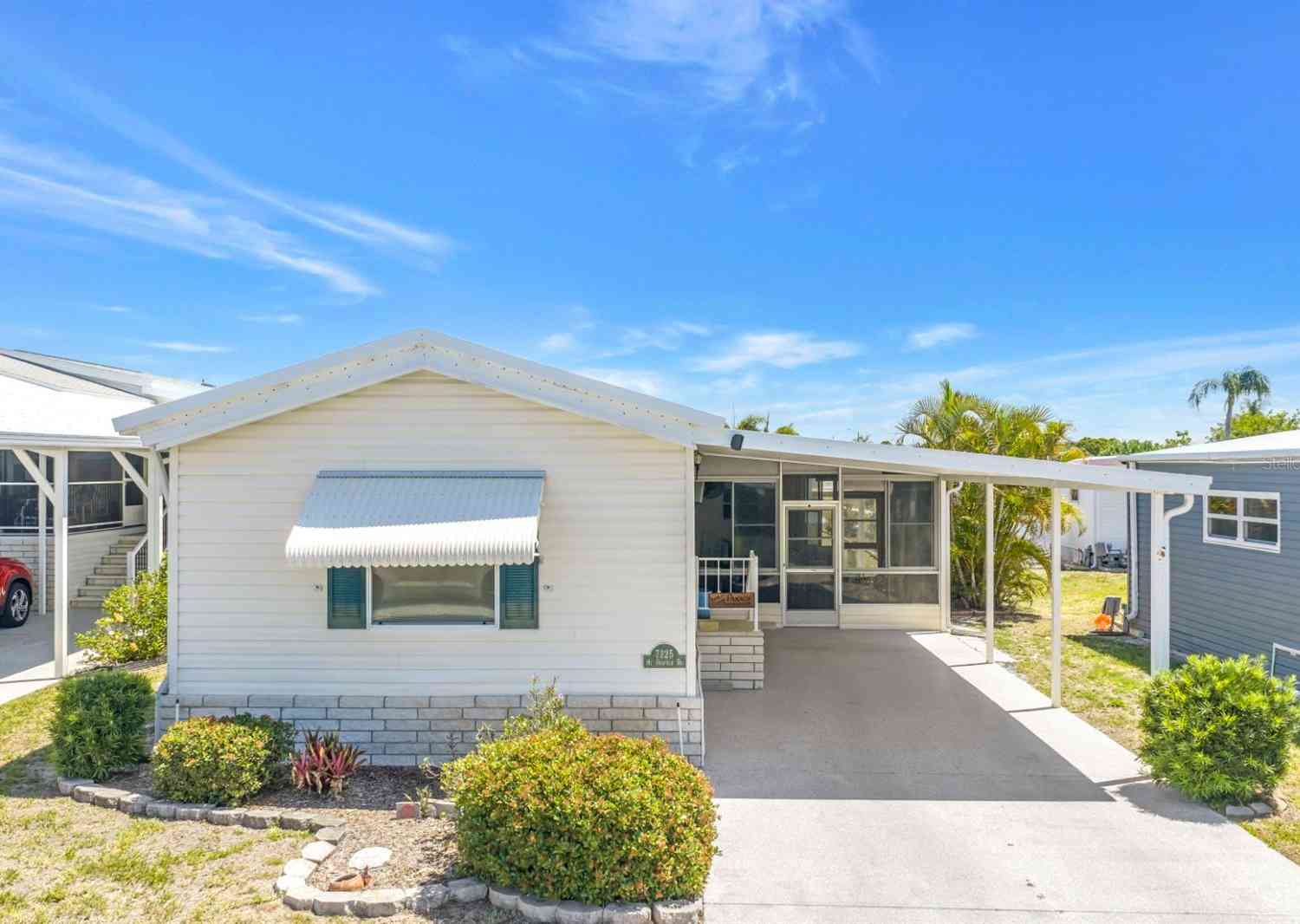 Mobile Home For Sale - 7225 Mount Fairfield Road #541<br/> Saint Petersburg, FL 33702