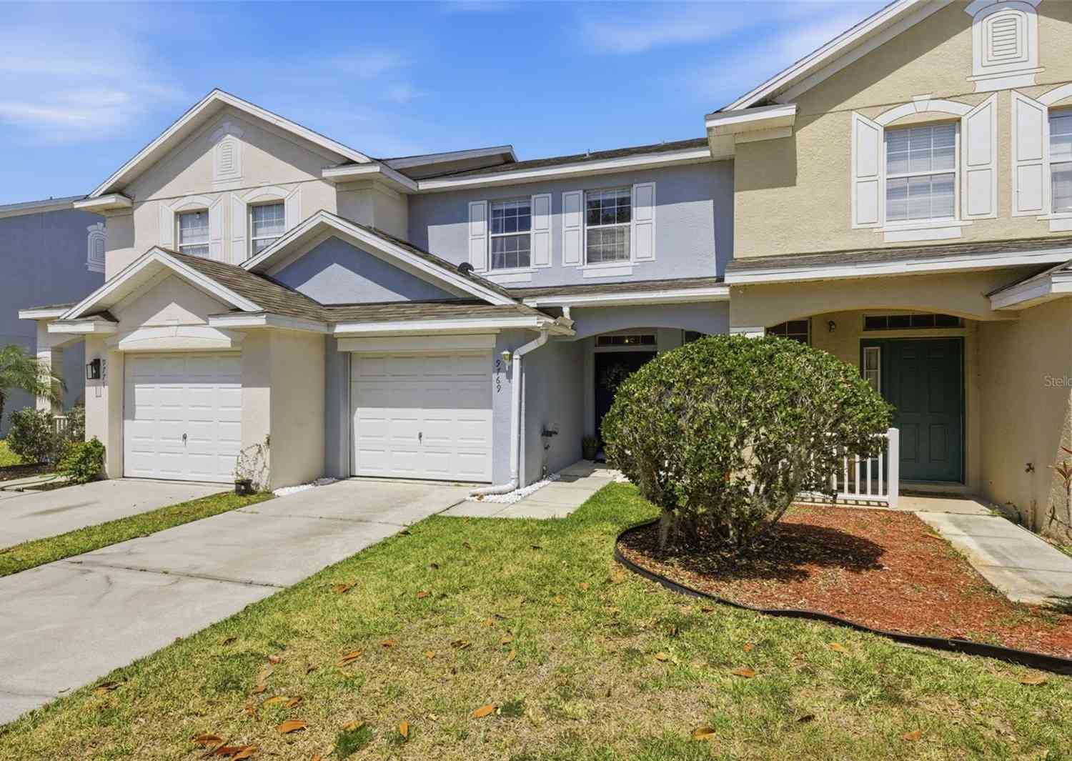Townhouse For Sale - 9769 Carlsdale Drive<br/> RIVERVIEW, FL 33578