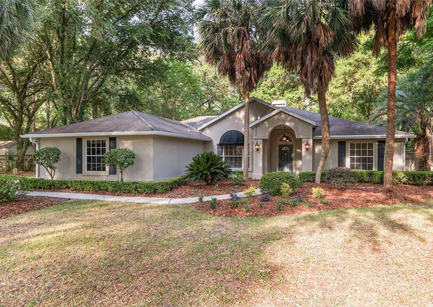 Homes For Sale - 13717 SW 1st Road<br/> NEWBERRY, FL 32669