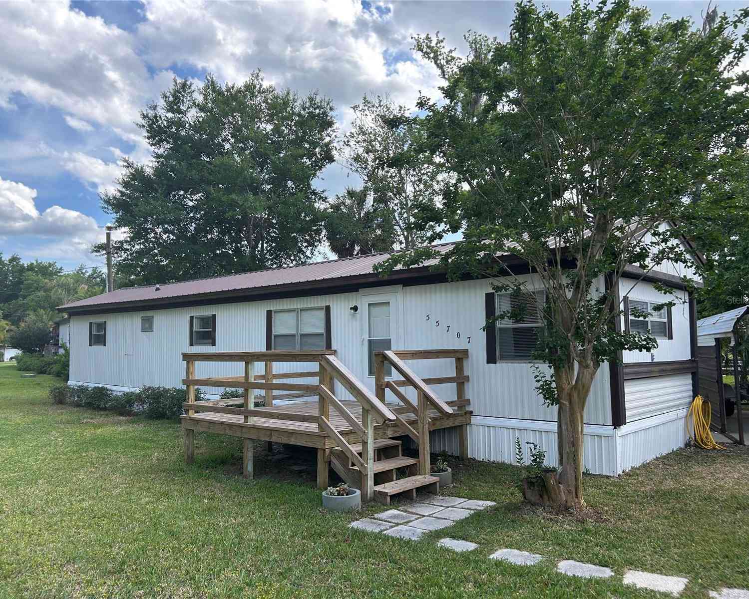 Mobile Home For Sale - 55707 Jamie Drive<br/> ASTOR, FL 32102