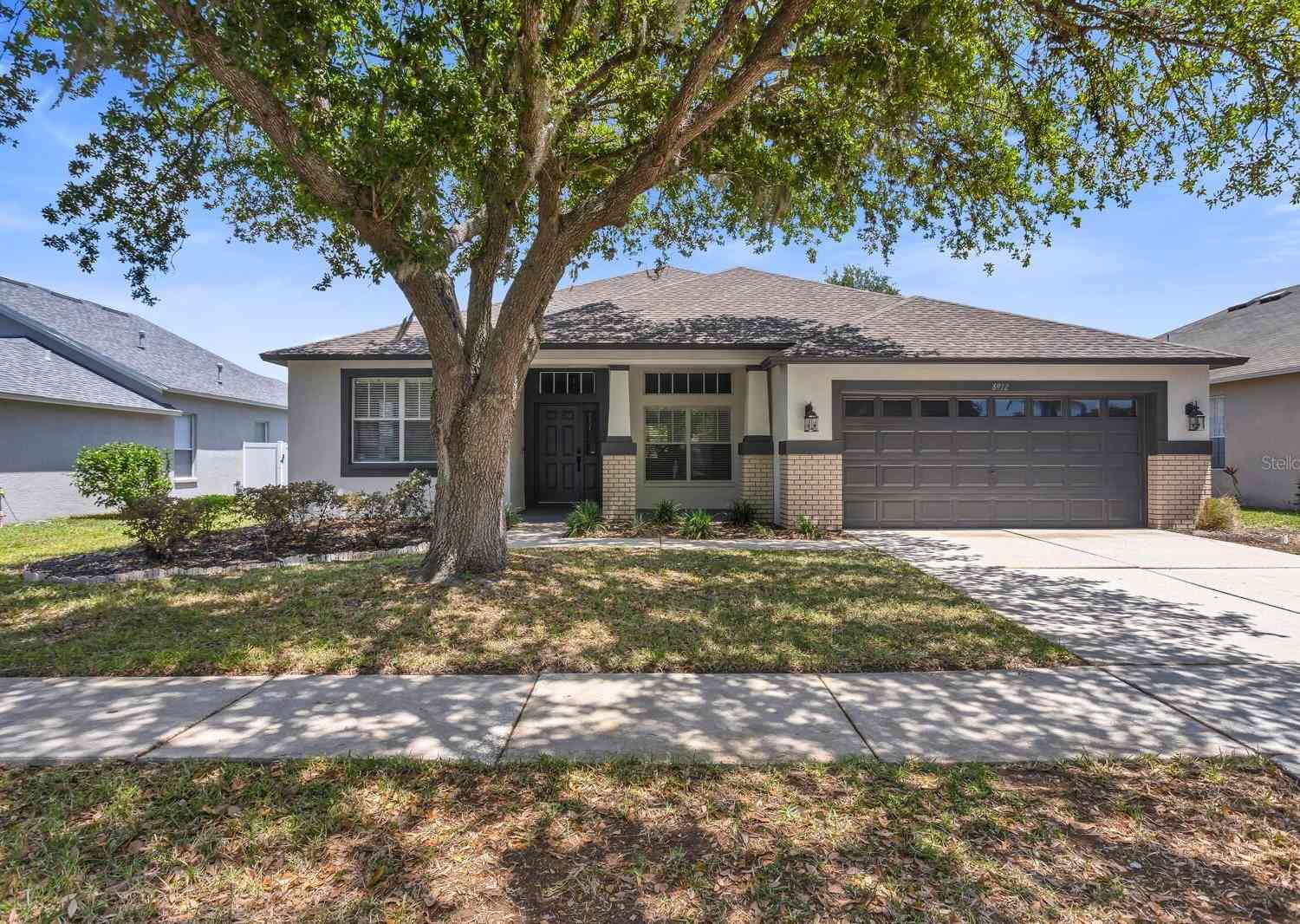 Homes For Sale - 8912 Aberdeen Creek Circle<br/> RIVERVIEW, FL 33569