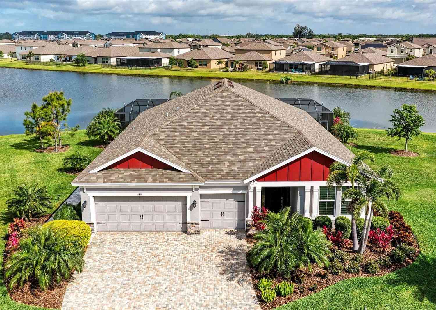 Homes For Sale - 5811 Campina Place<br/> PALMETTO, FL 34221