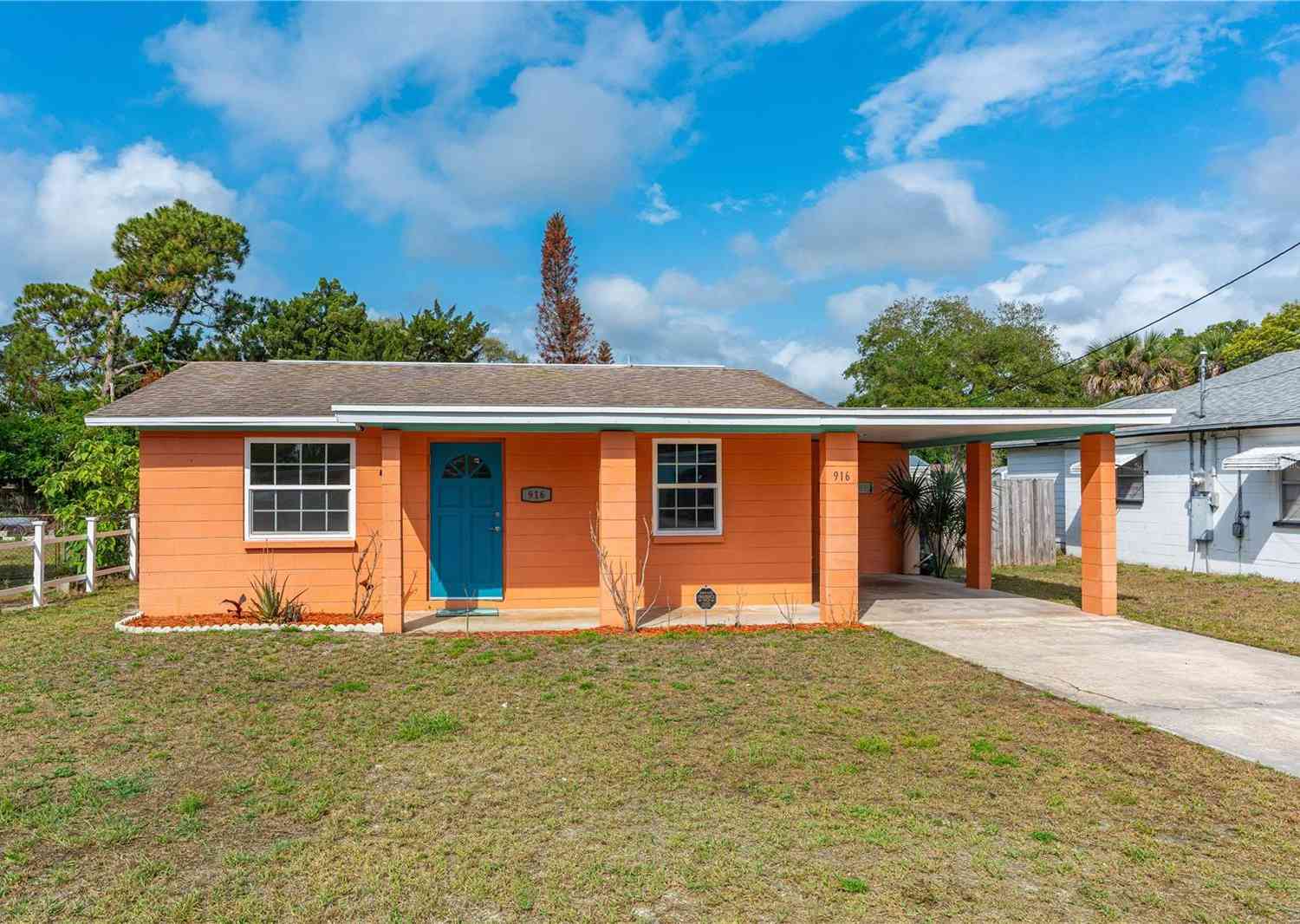 Homes For Sale - 916 Flagler Avenue<br/> EDGEWATER, FL 32132