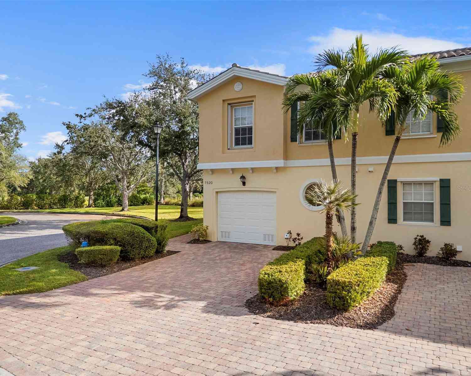 Townhouse For Sale - 7520 Andora Drive<br/> SARASOTA, FL 34238