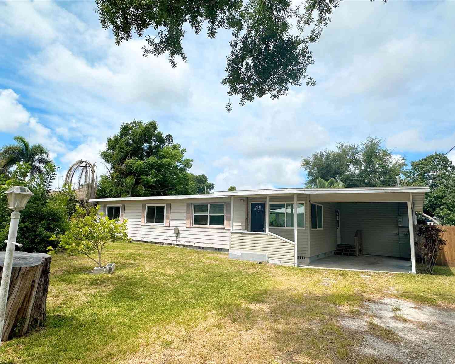 Homes For Sale - 4722 Harris Avenue<br/> SARASOTA, FL 34233