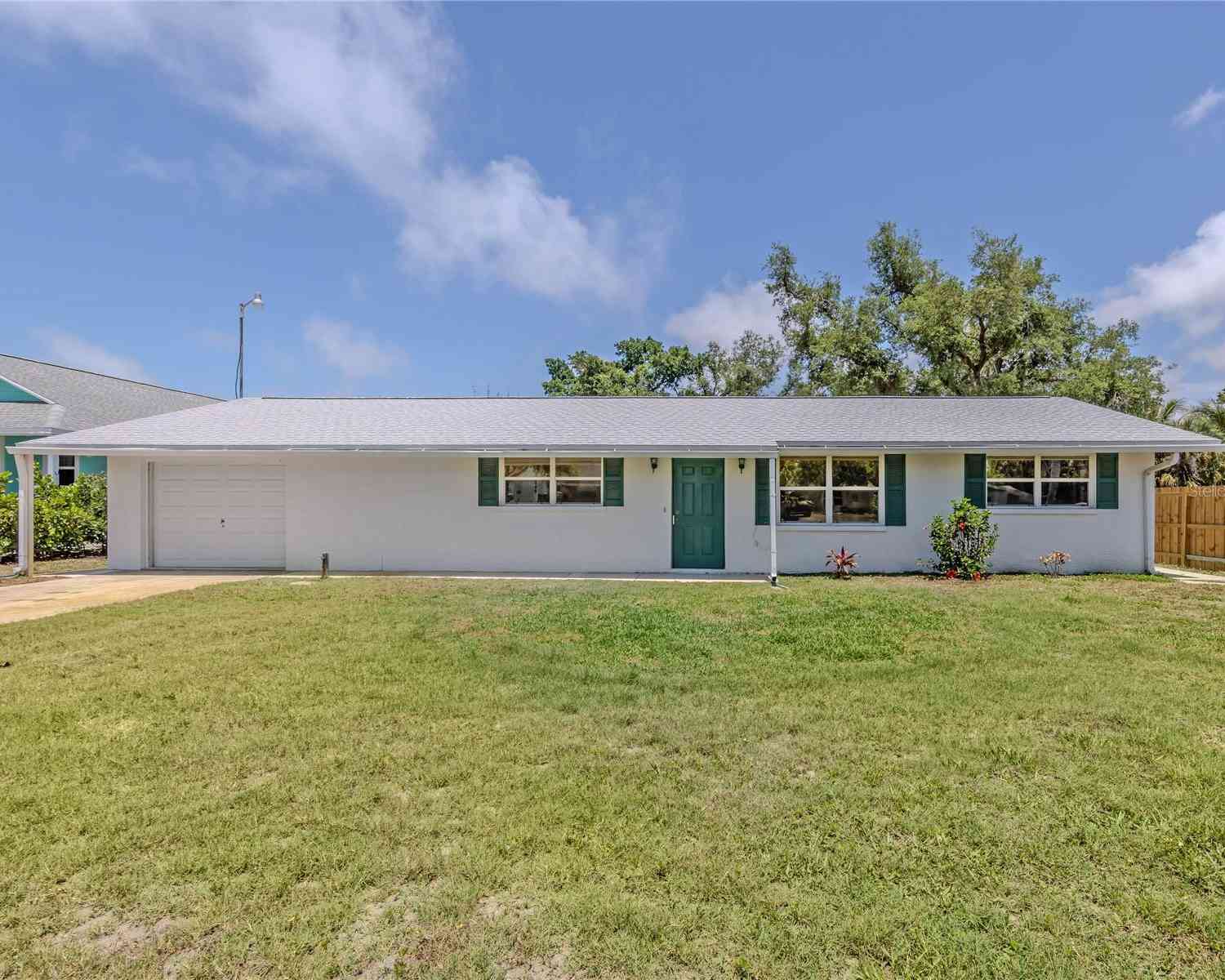 Homes For Sale - 320 Pavonia Road<br/> NOKOMIS, FL 34275
