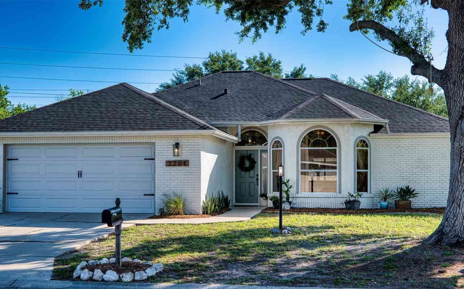 Homes For Sale - 3206 95th Drive<br/> PARRISH, FL 34219