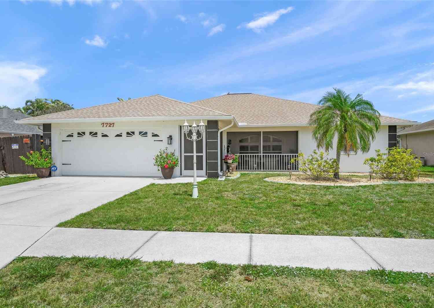 Homes For Sale - 7727 36th Lane<br/> SARASOTA, FL 34243