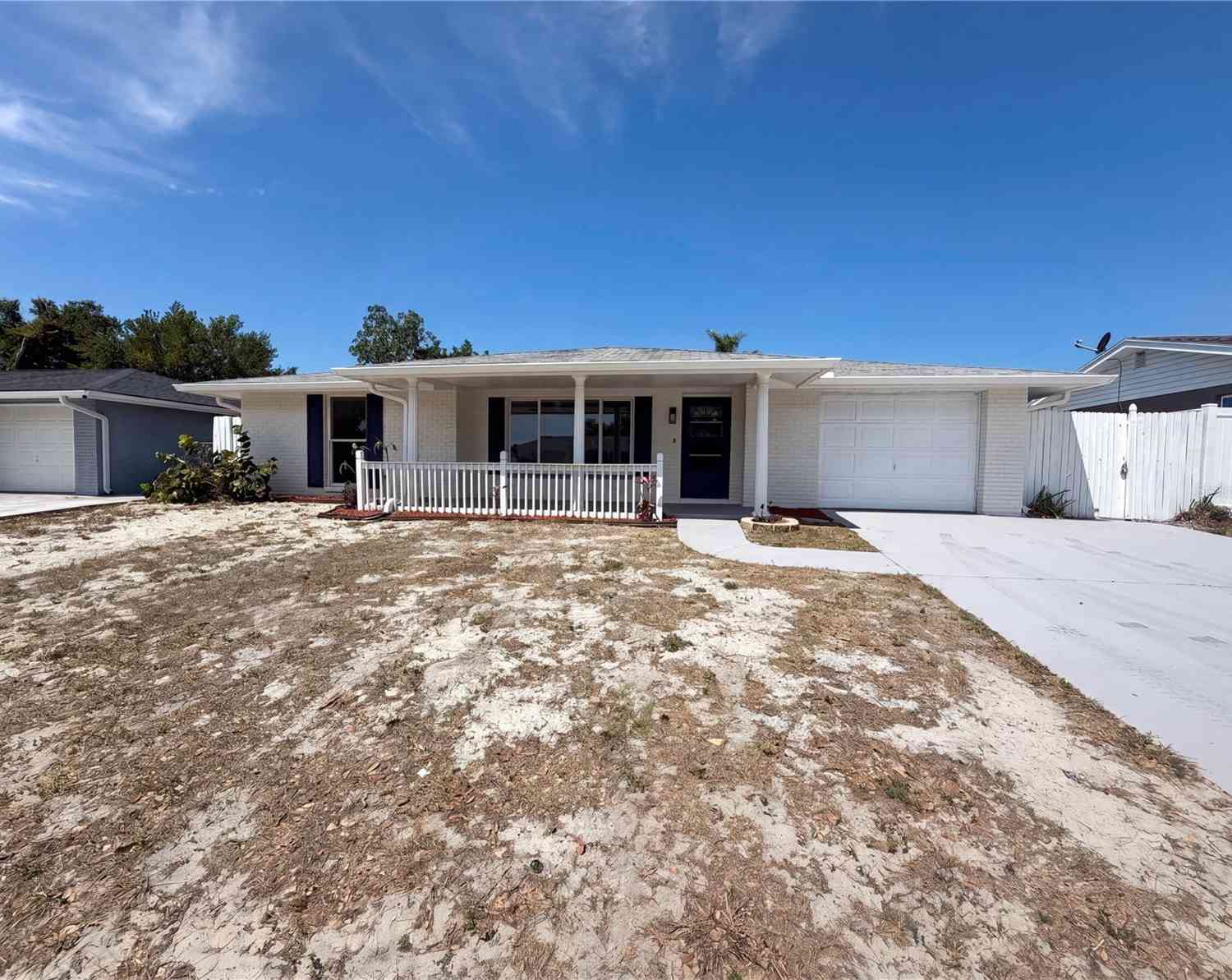 Homes For Sale - 8929 Sterling Lane<br/> PORT RICHEY, FL 34668