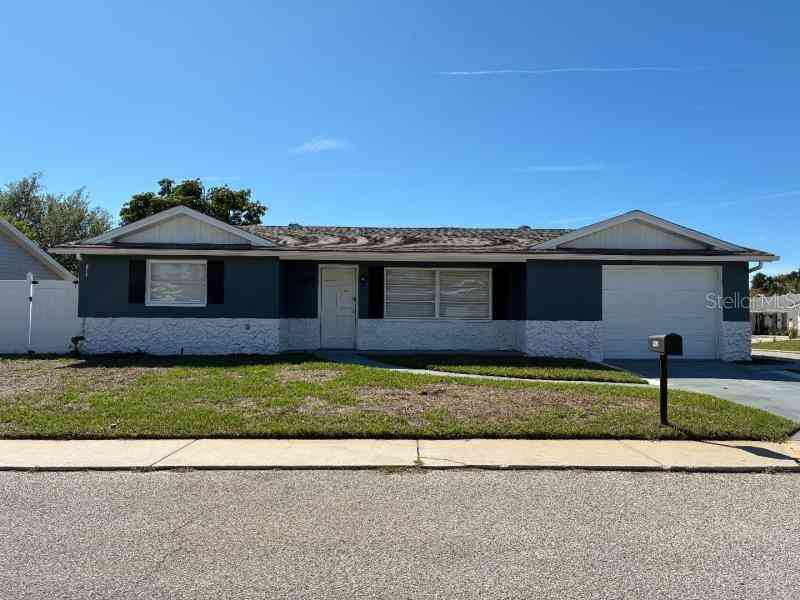 Homes For Sale - 9425 Lido Lane<br/> PORT RICHEY, FL 34668