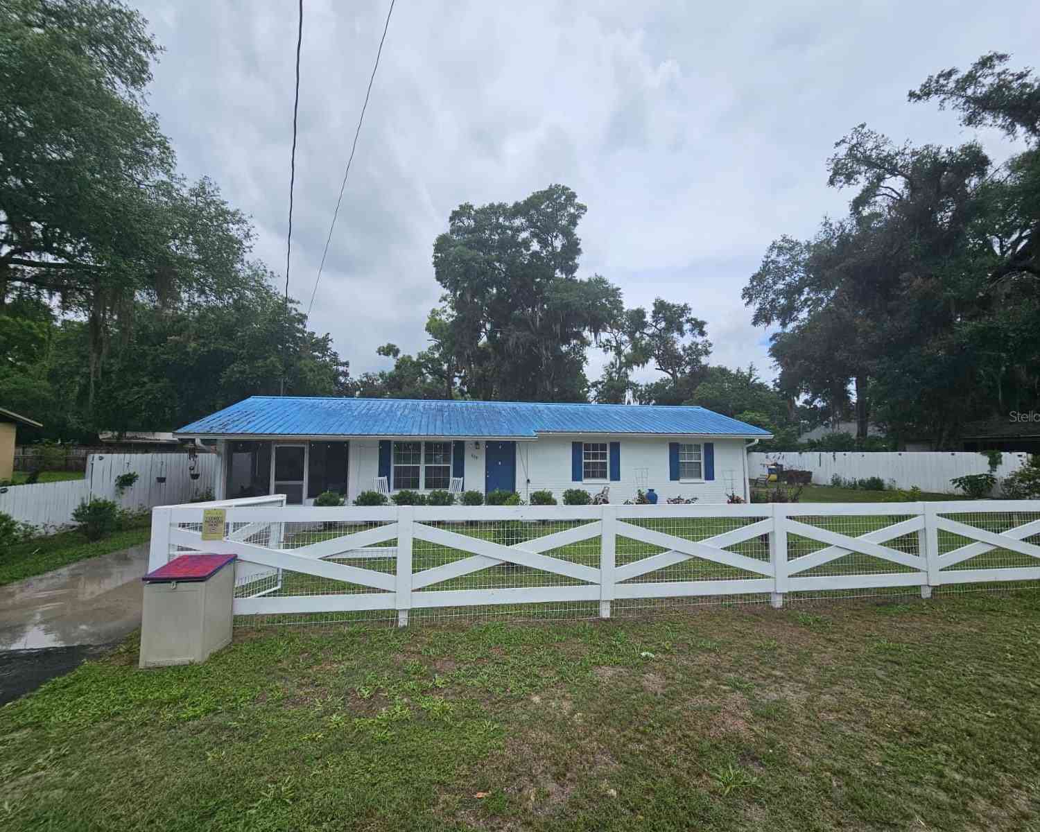 Homes For Sale - 440 SW 264th Street<br/> NEWBERRY, FL 32669