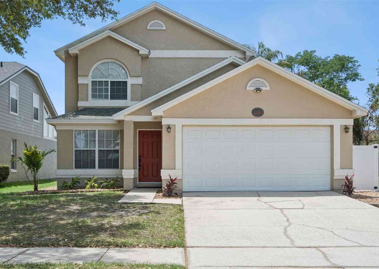 Homes For Sale - 12024 Moccasin Court<br/> ORLANDO, FL 32828