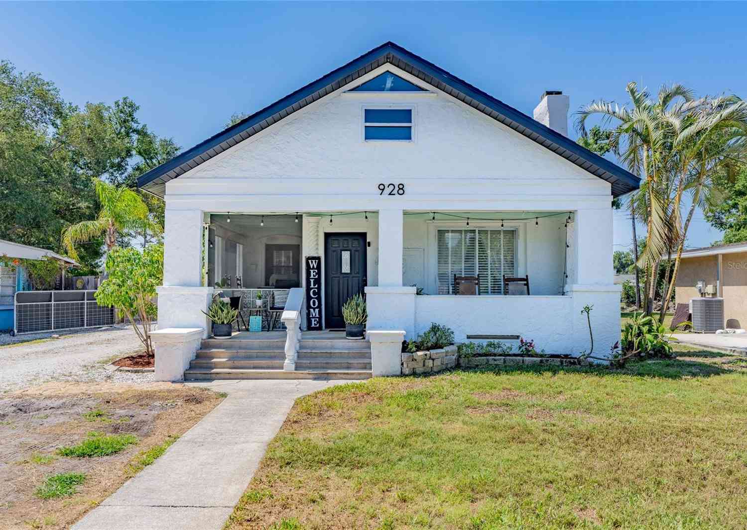 Homes For Sale - 928 Groveland Avenue<br/> VENICE, FL 34285