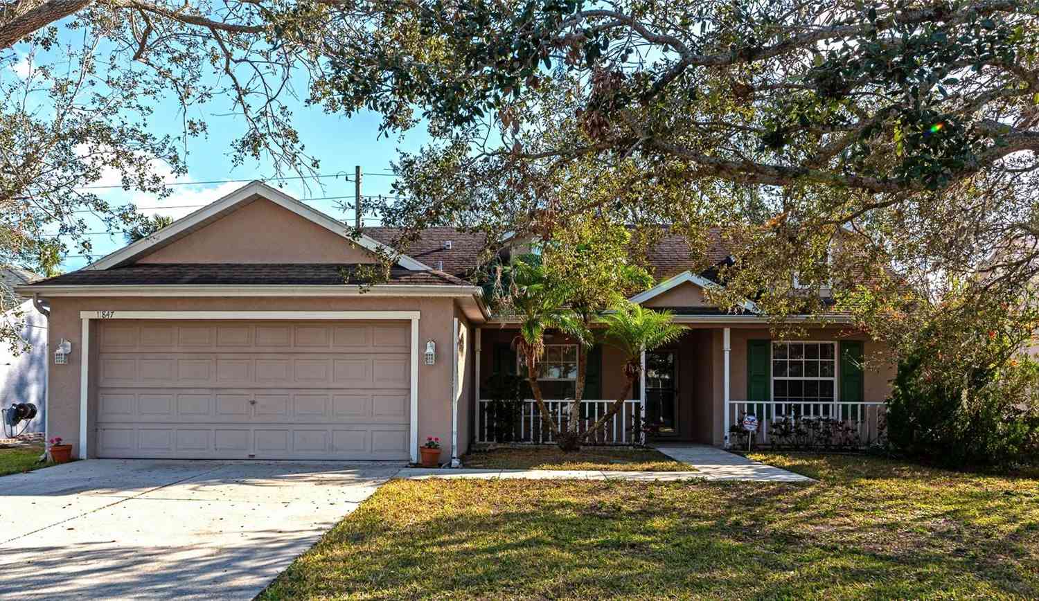 Homes For Sale - 11847 Dunster Lane<br/> PARRISH, FL 34219