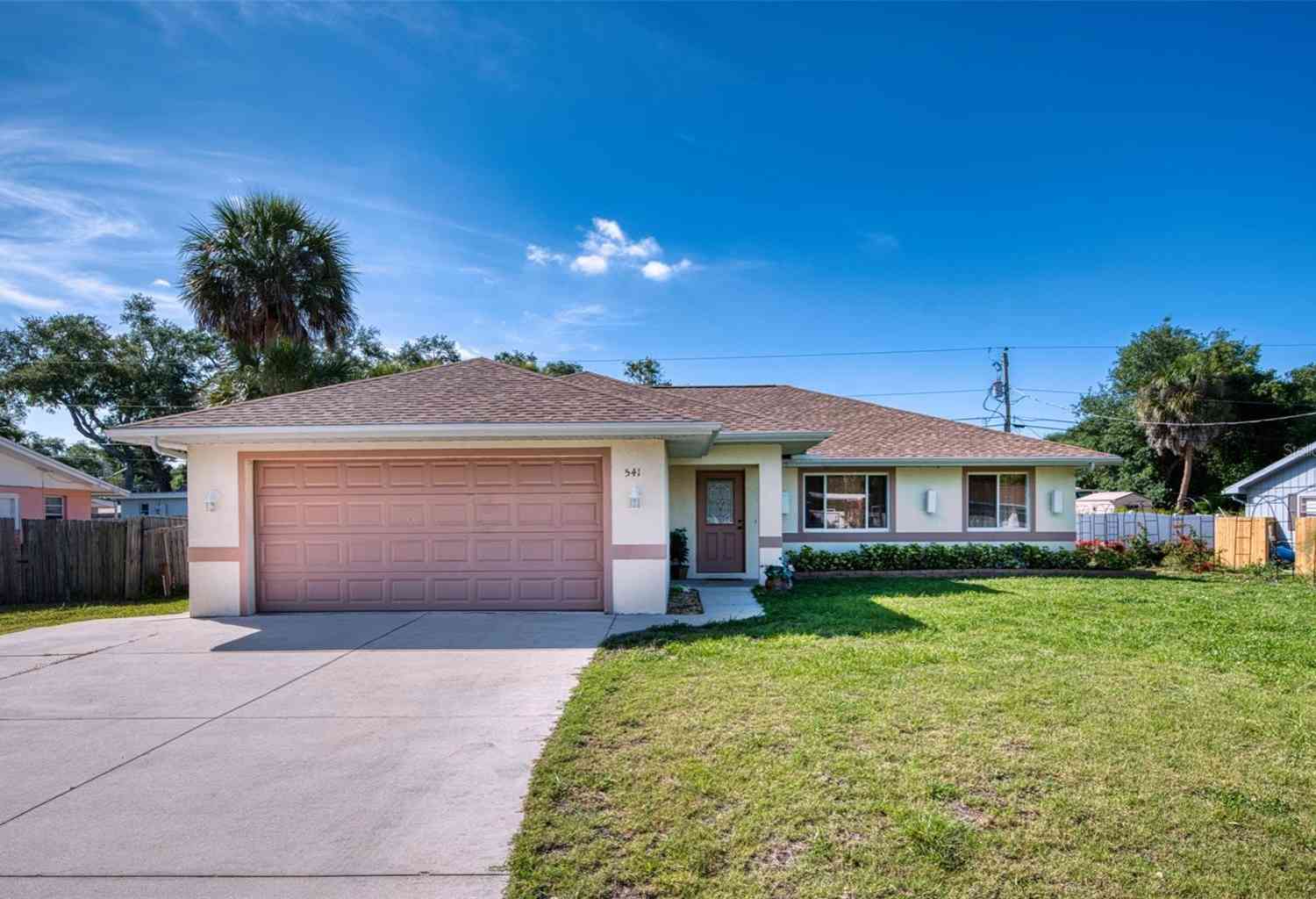 Homes For Sale - 541 Falkland Road<br/> VENICE, FL 34293