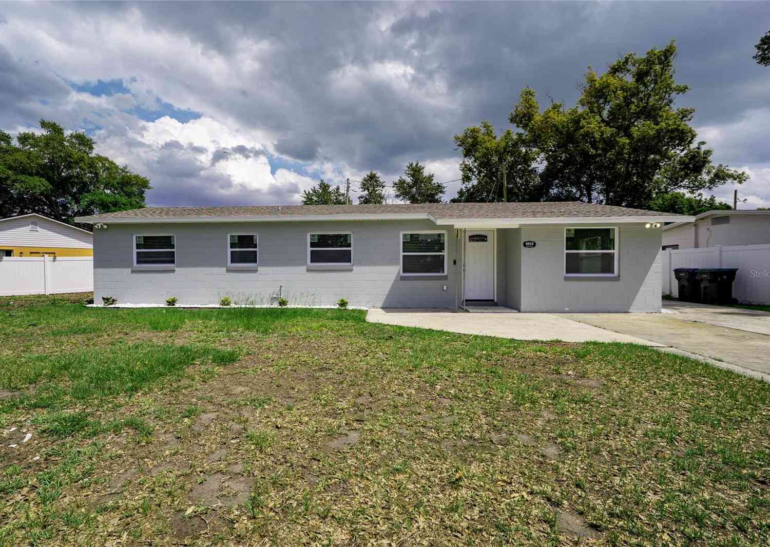 Homes For Sale - 4813 Turnbull Drive<br/> ORLANDO, FL 32812