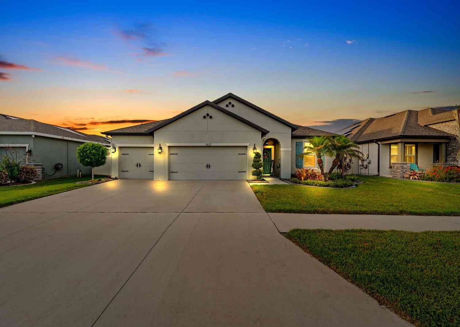 Homes For Sale - 11637 Tetrafin Drive<br/> RIVERVIEW, FL 33579