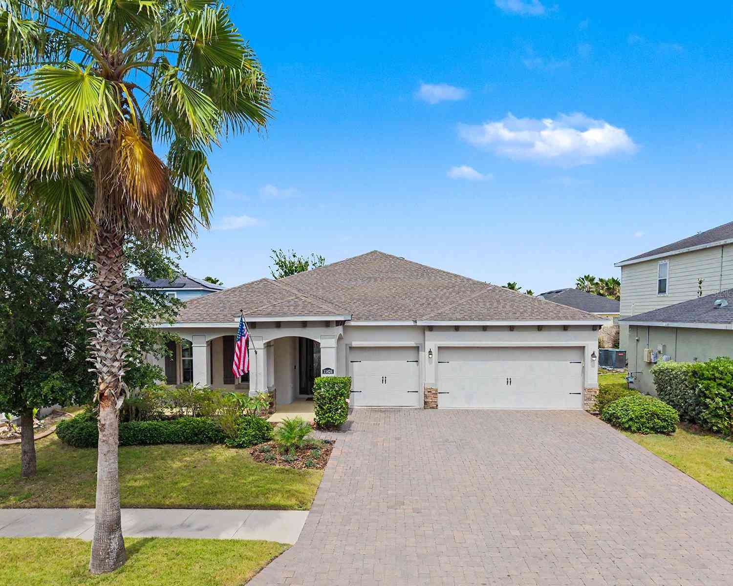 Homes For Sale - 11626 Lake Lucaya Drive<br/> RIVERVIEW, FL 33579