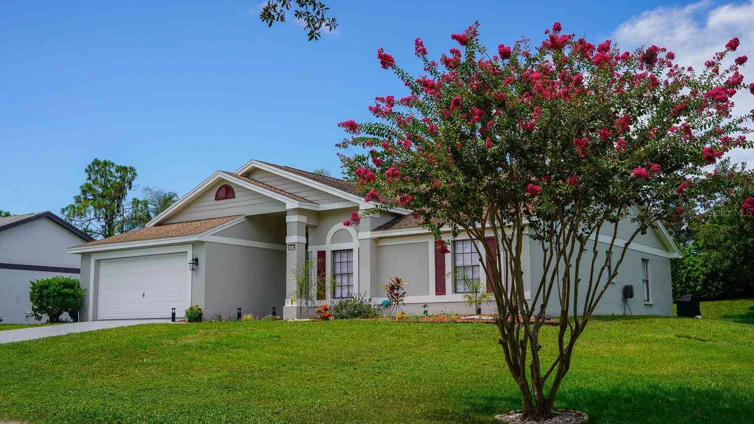 Homes For Sale - 8141 Golf Club Court<br/> HUDSON, FL 34667