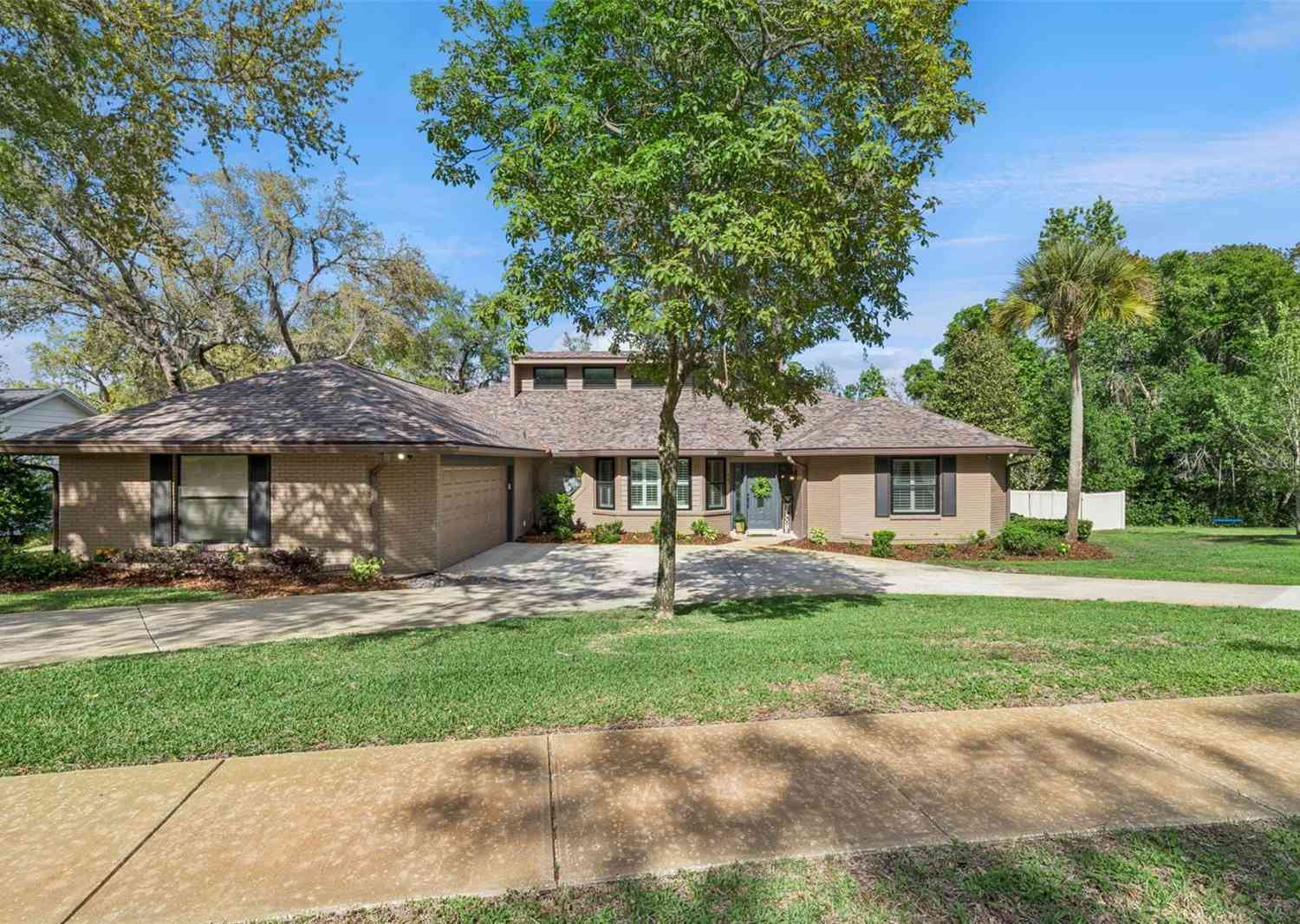 Homes For Sale - 441 Wild Oak Circle<br/> Seminole County, LONGWOOD, FL 32779