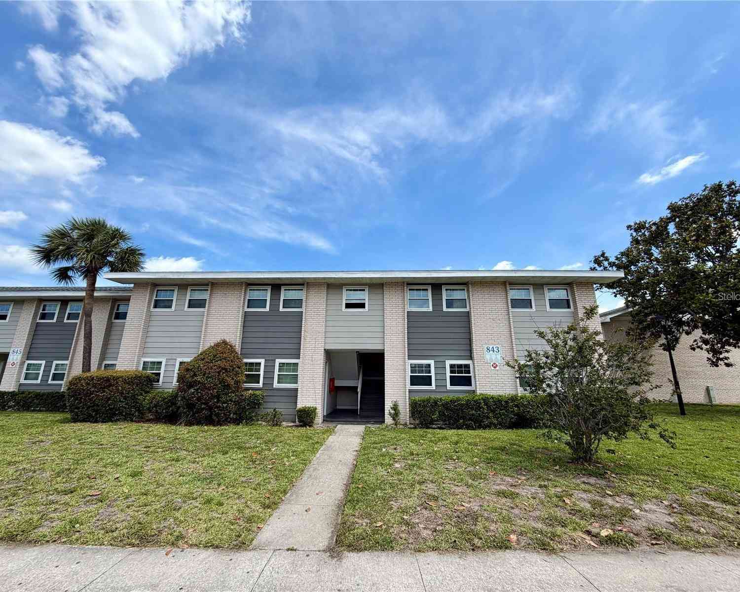 Condo For Sale - 843 Sky Lake Circle #B<br/> ORLANDO, FL 32809