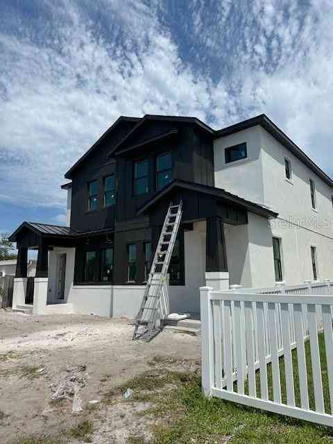 Townhouse For Sale - 1525 29th Avenue<br/> Pinellas County, Saint Petersburg, FL 33704