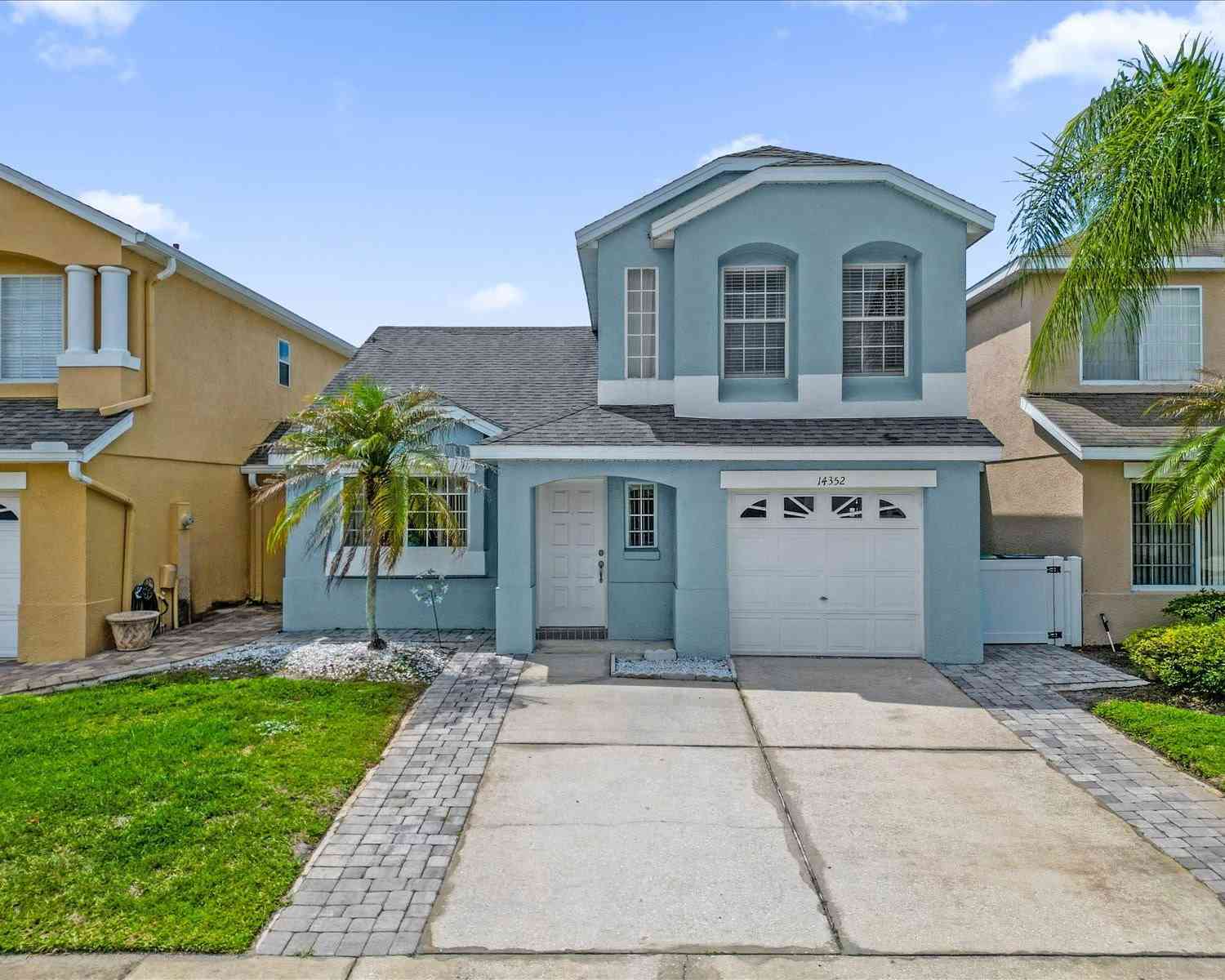Homes For Sale - 14352 Sun Bay Drive<br/> ORLANDO, FL 32824