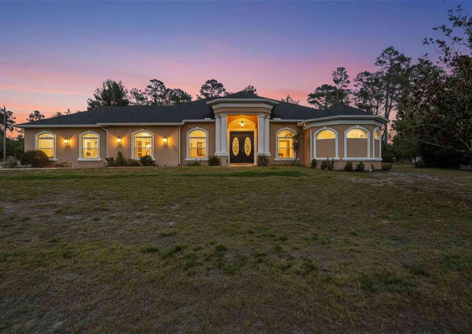 Homes For Sale - 7190 Bahama Swallow Avenue<br/> WEEKI WACHEE, FL 34613