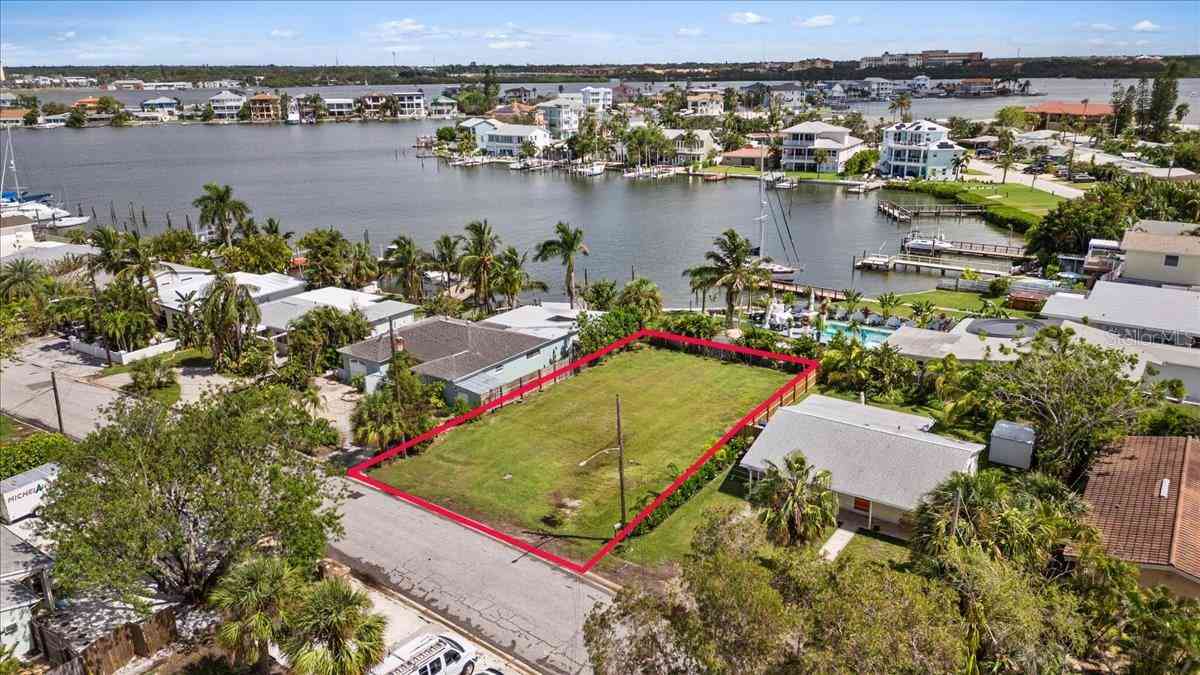Vacant Land For Sale - 14033 E Parsley Drive<br/> MadeiraBeach, FL 33708