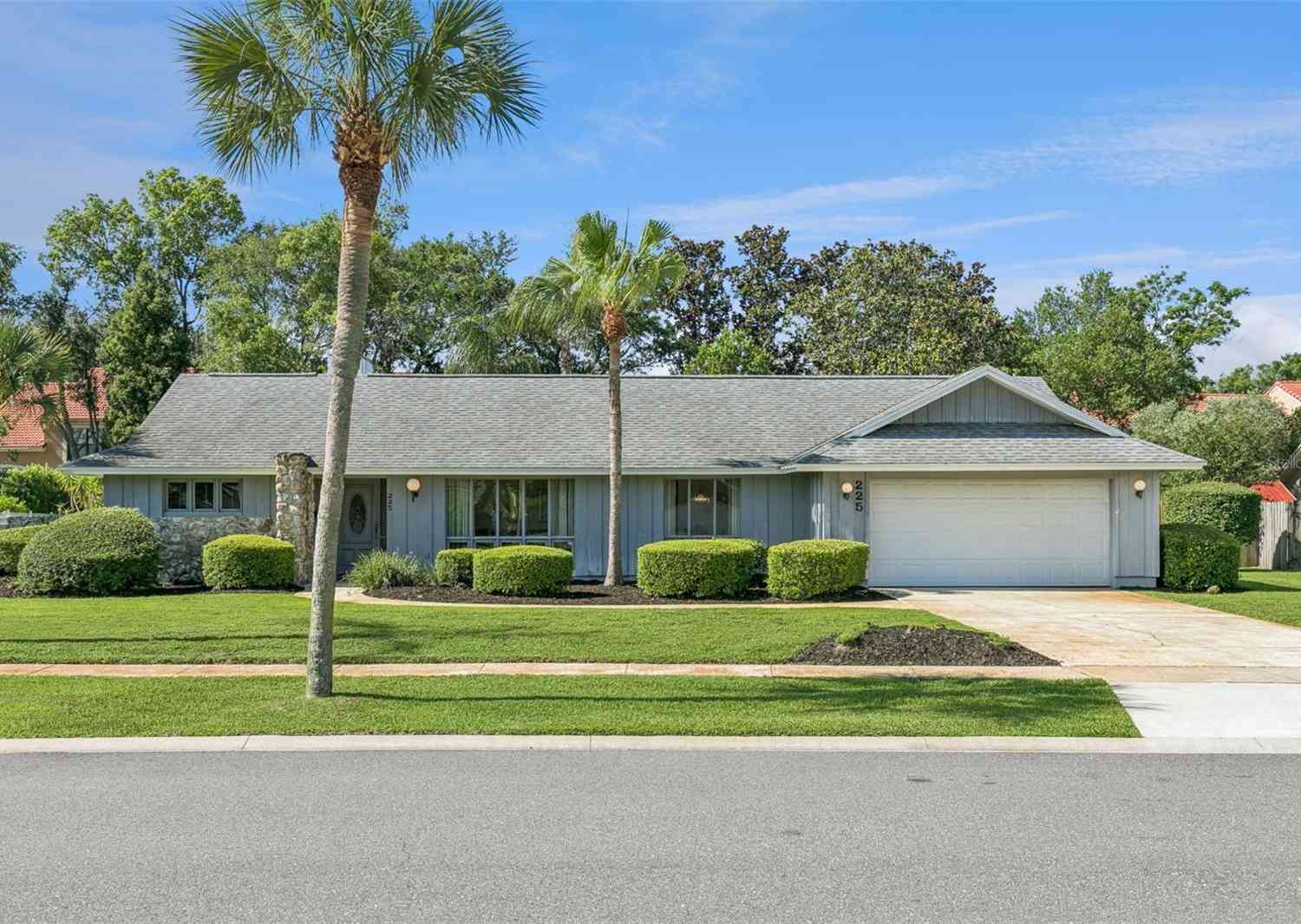 Homes For Sale - 225 Lake Destiny Trail<br/> ALTAMONTE SPRINGS, FL 32714