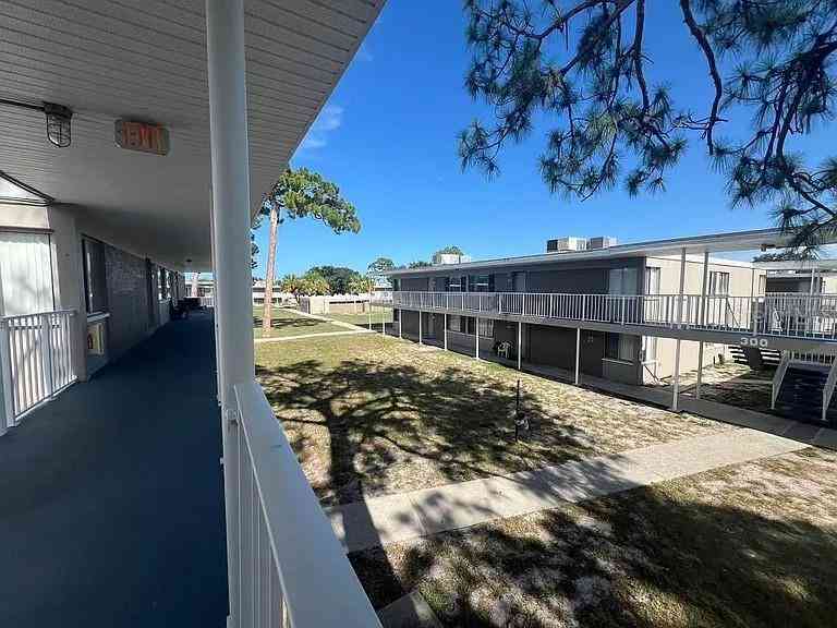 Condo For Sale - 800 N Fiske Boulevard #410<br/> COCOA, FL 32922