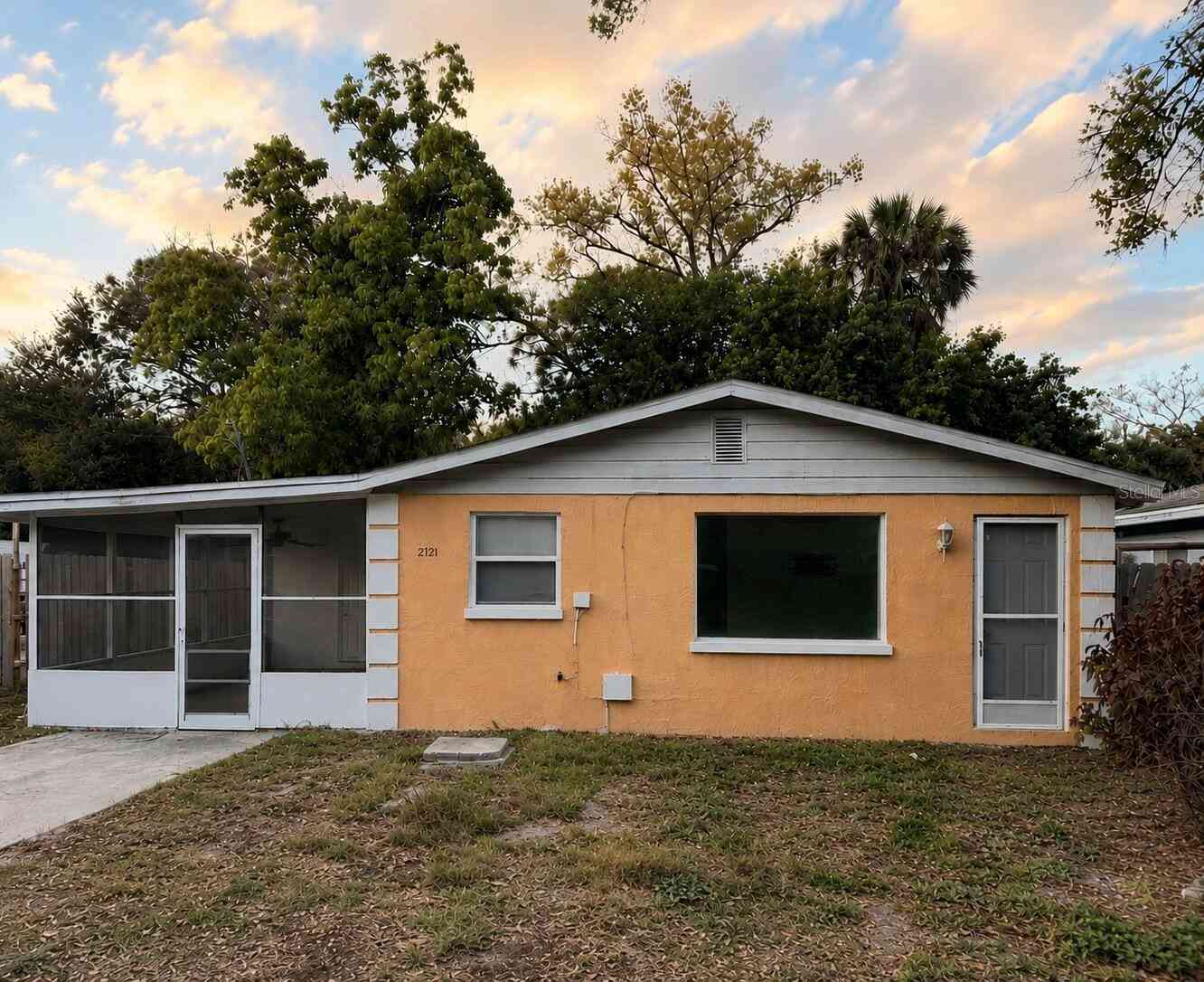 Homes For Sale - 2121 33rd Street<br/> SARASOTA, FL 34234